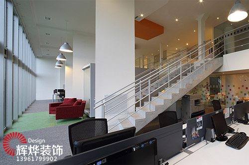 無錫復(fù)式辦公樓裝潢