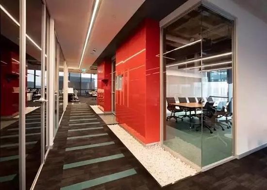 無(wú)錫辦公室裝修，墻面裝飾細(xì)節(jié)